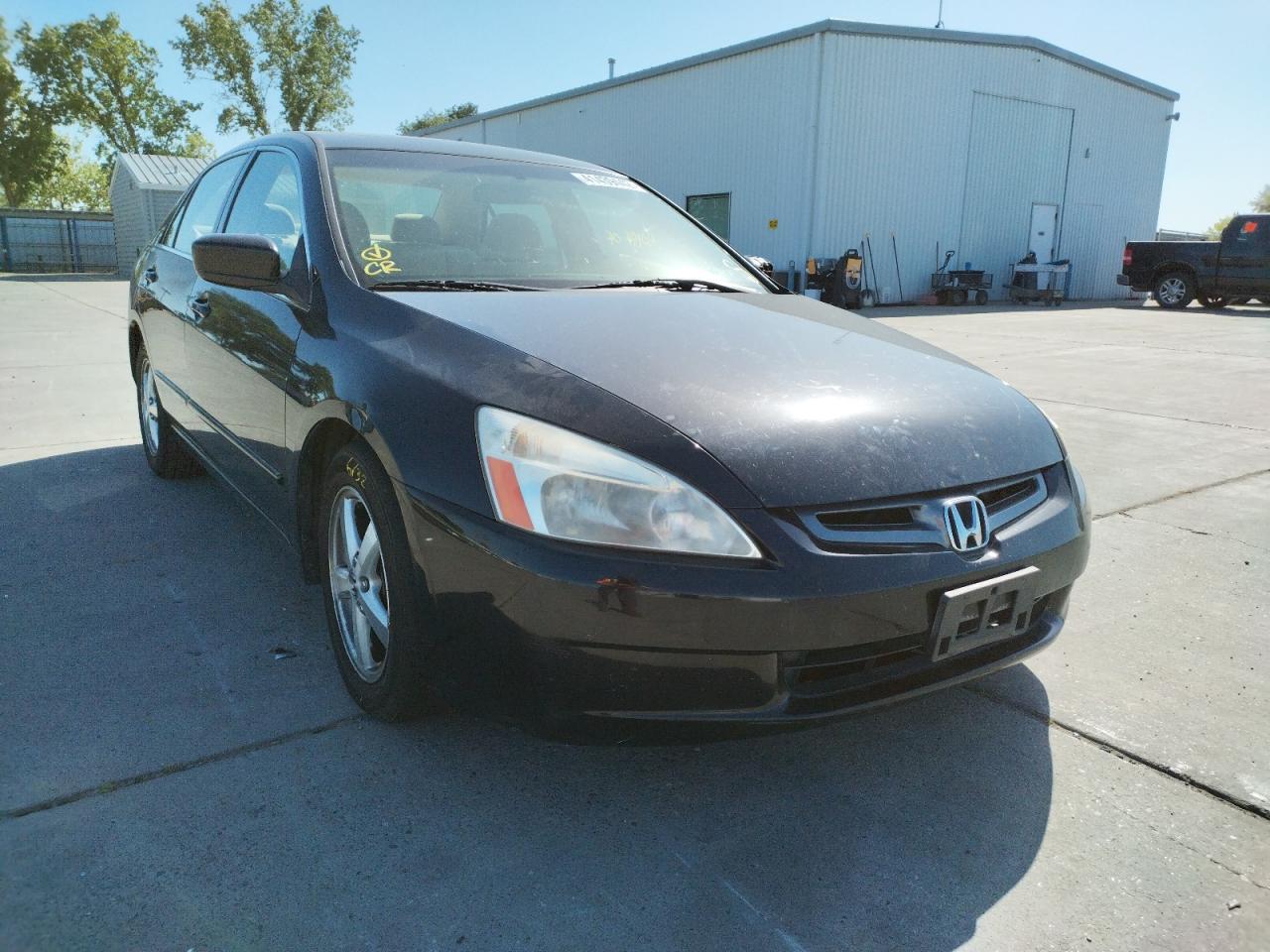 HONDA ACCORD EX 2004 with VIN JHMCM56754C015261 - Photo from auction
