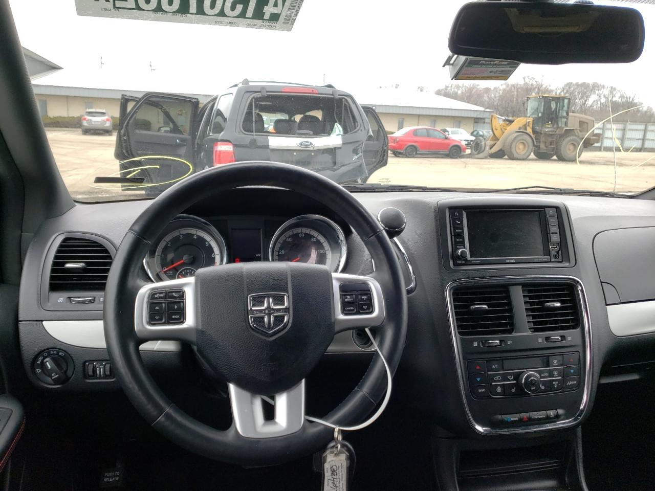 Photo 9 from auction – 2019 DODGE GRAND CARA with VIN 2C4RDGEG3KR634017