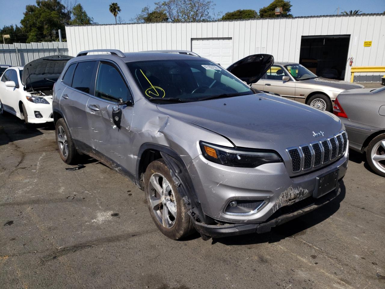 JEEP CHEROKEE L 2019 with VIN 1C4PJMDX2KD440727 - Photo from auction