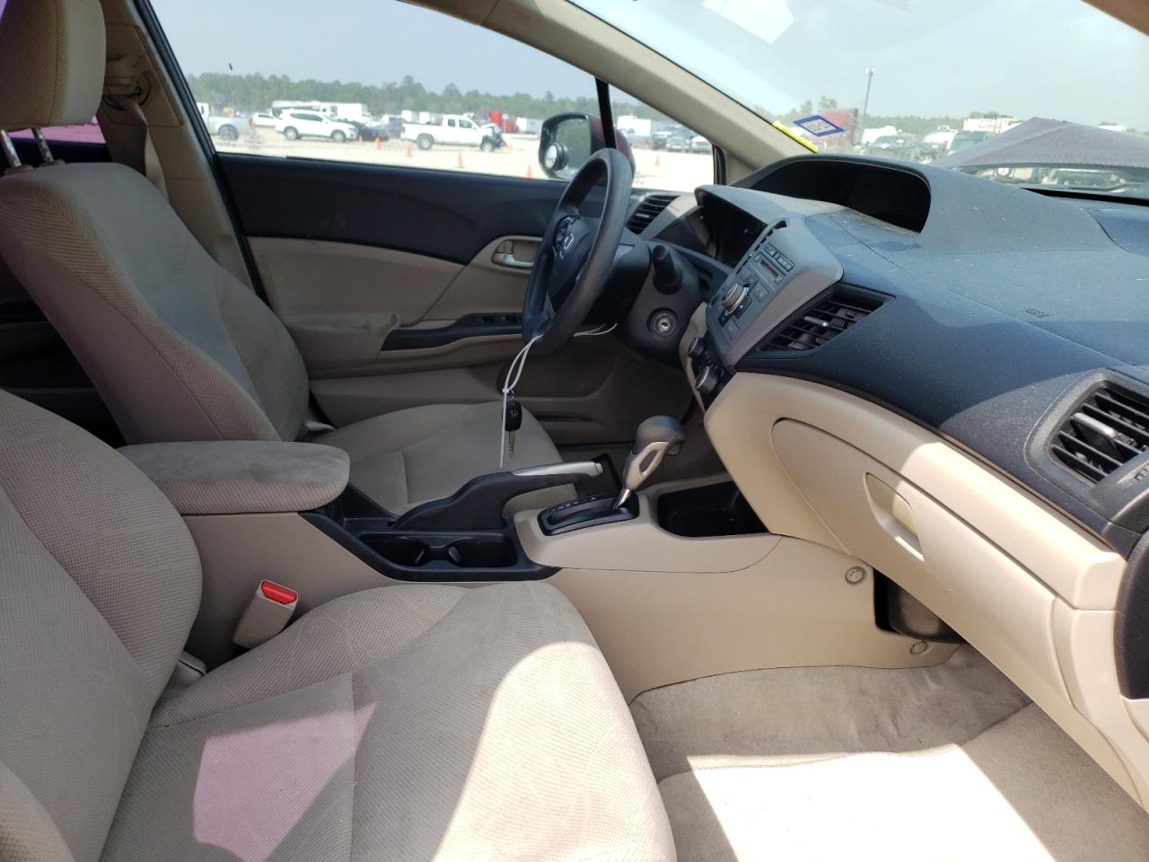 Photo 5 from auction – 2012 HONDA CIVIC LX with VIN 19XFB2F51CE320927