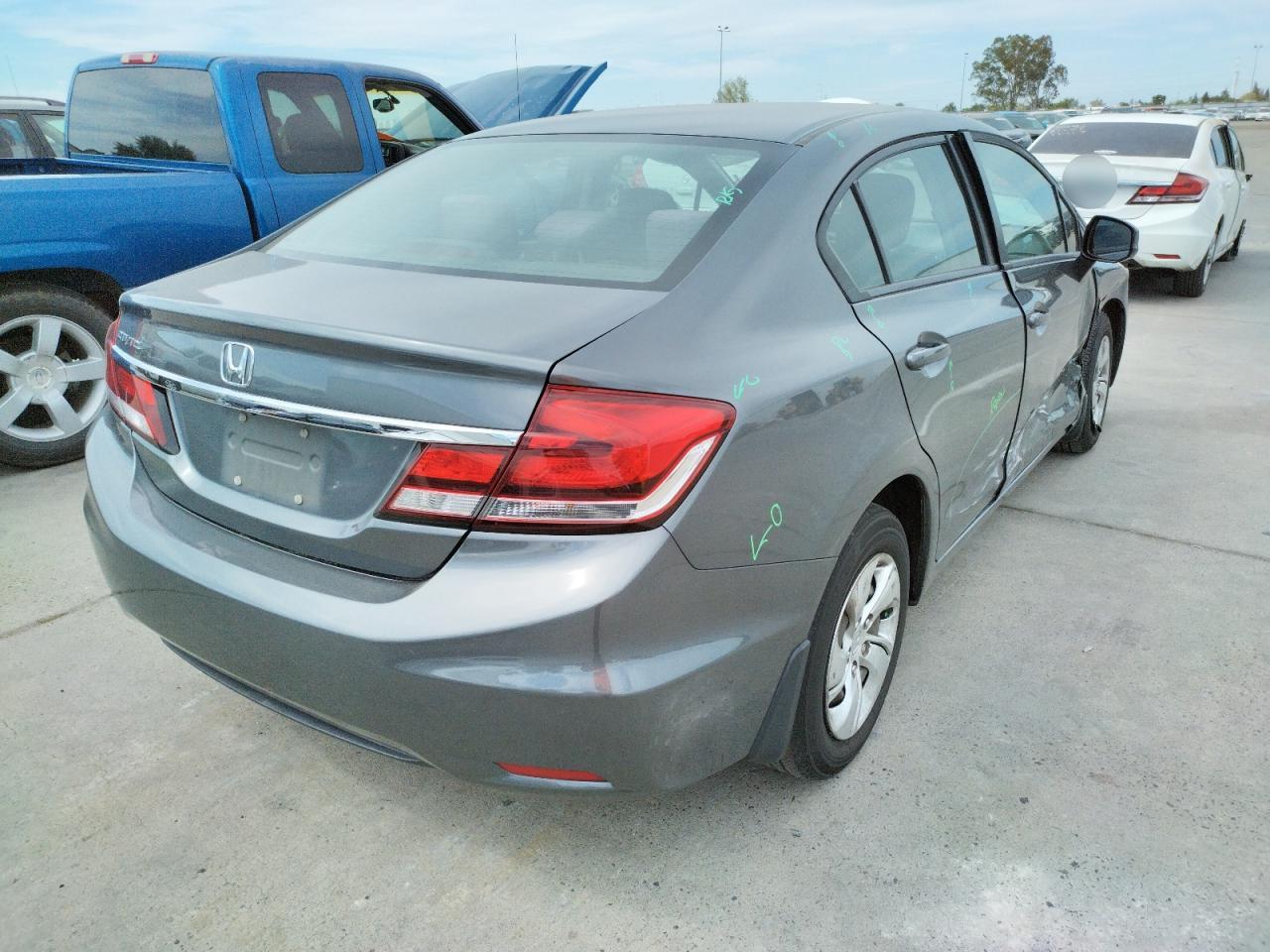 Photo 4 from auction – 2013 HONDA CIVIC LX with VIN 19XFB2F53DE211077