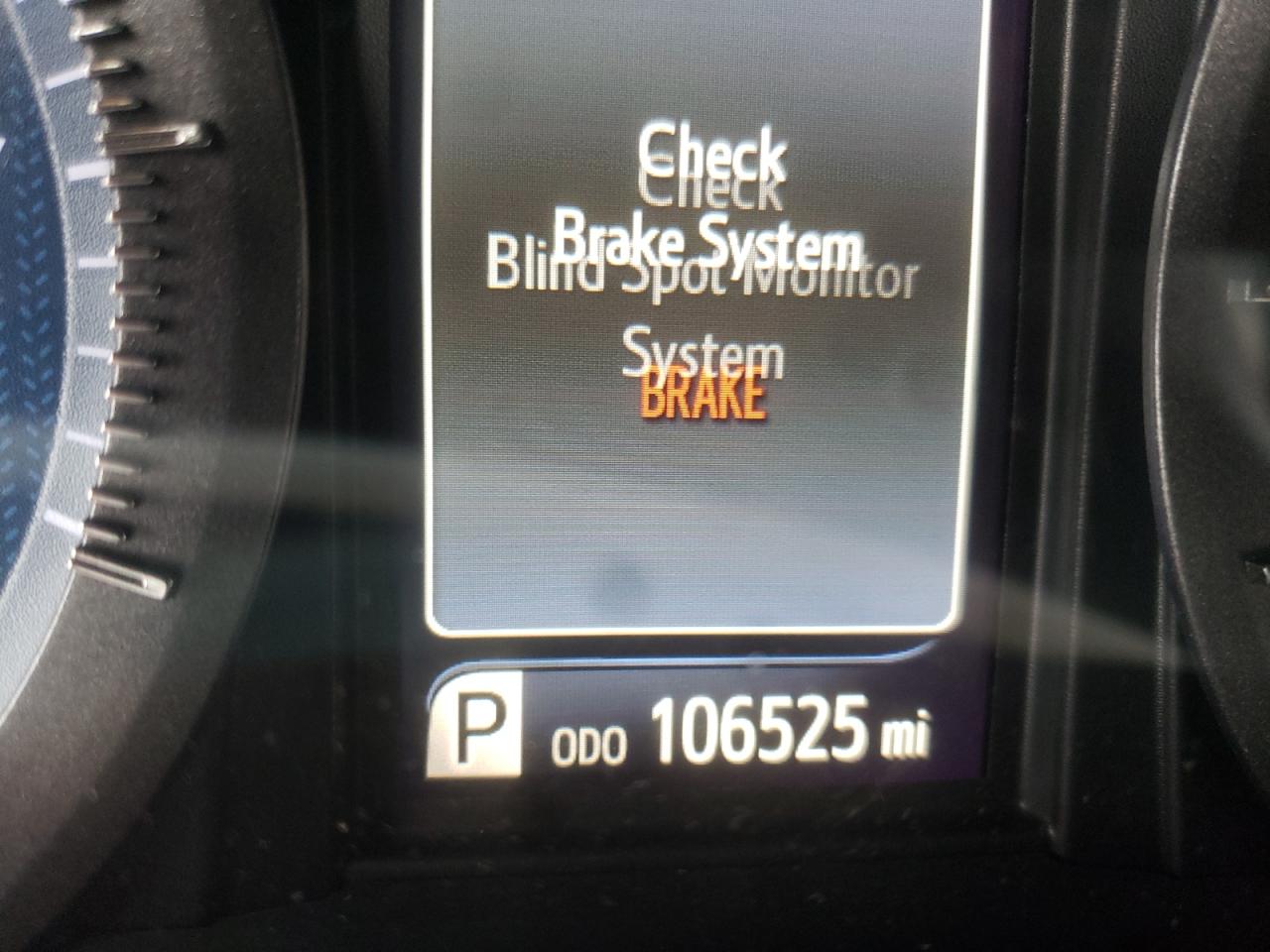Photo 8 from auction – 2017 TOYOTA SIENNA XLE with VIN 5TDYZ3DC4HS805636