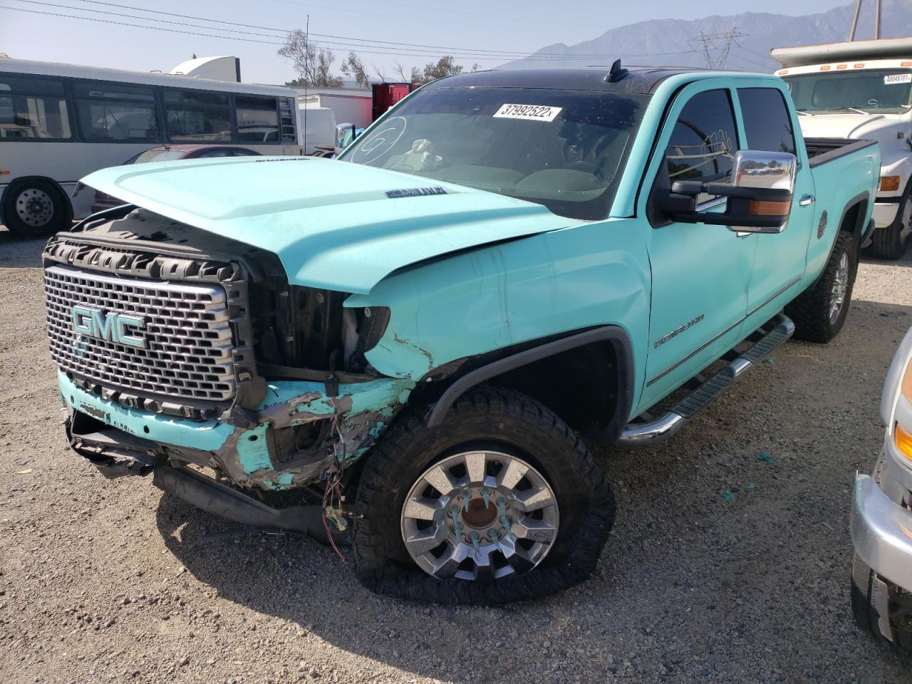 صورة رقم 2 من المزاد - 2015 GMC SIERRA C25 مع VIN 1GT110E89FF659751