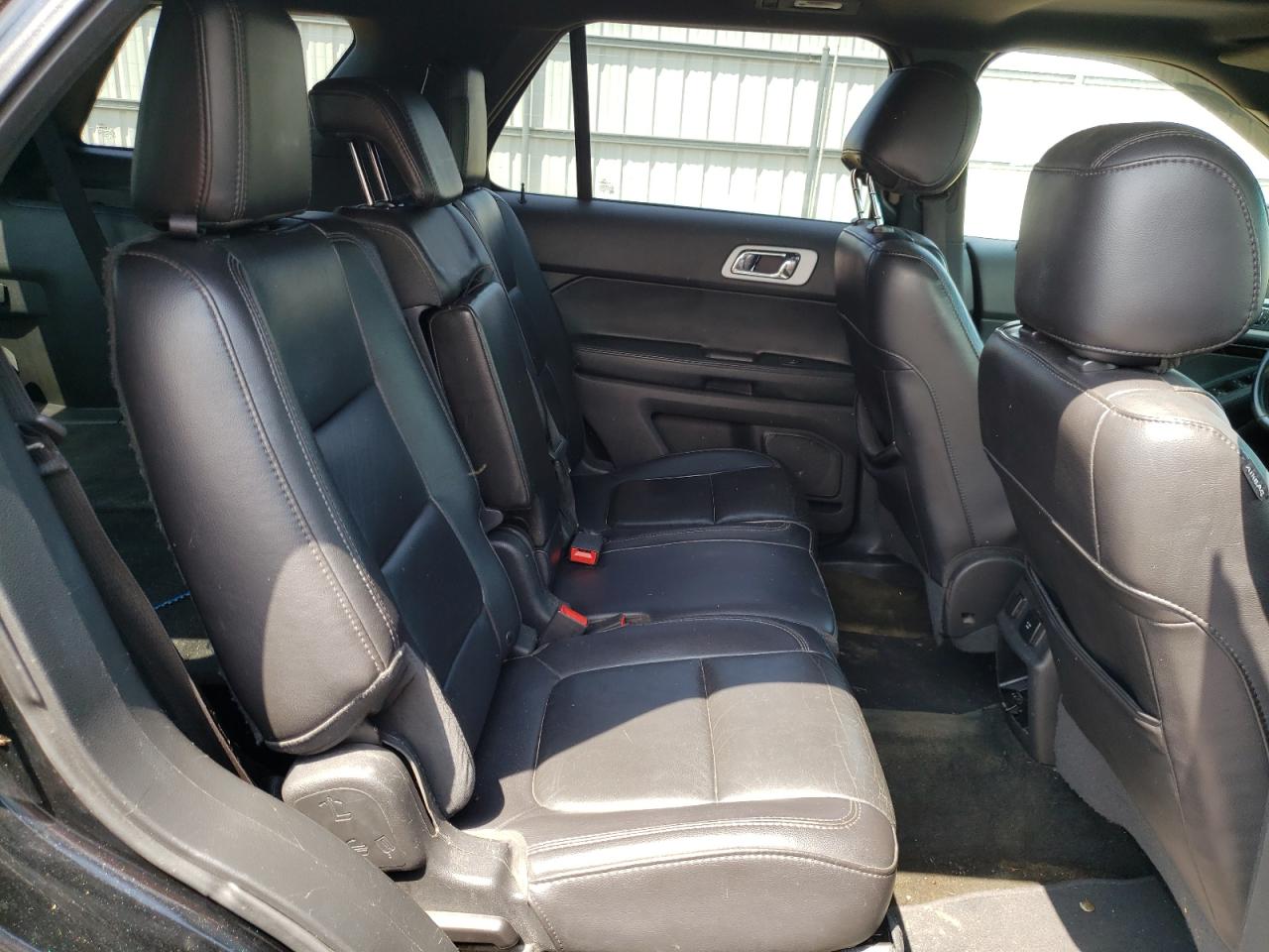 Photo 6 from auction – 2013 FORD EXPLORER L with VIN 1FM5K7F83DGC34843