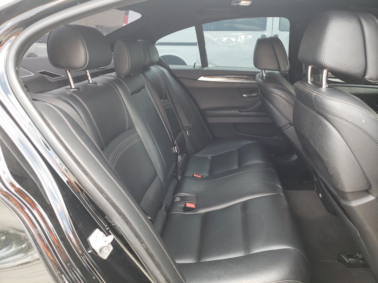 Photo 6 from auction – 2016 BMW 535 I with VIN WBA5B1C56GG133373