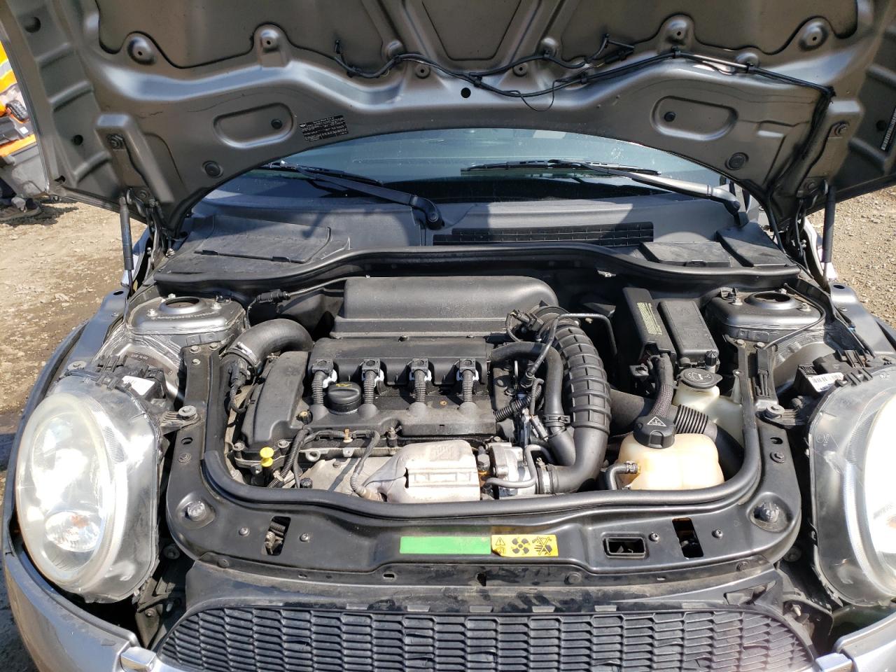 Photo 7 from auction – 2009 MINI COOPER S with VIN WMWMS335X9TY07509