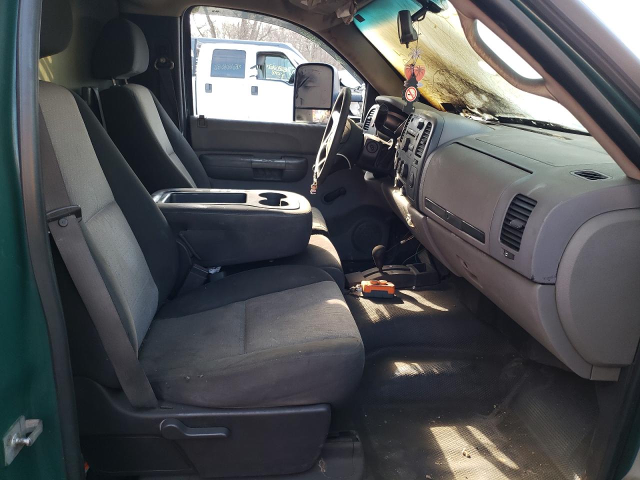 Photo 5 from auction – 2008 CHEVROLET SILVERADO with VIN 1GBJK34698E154336