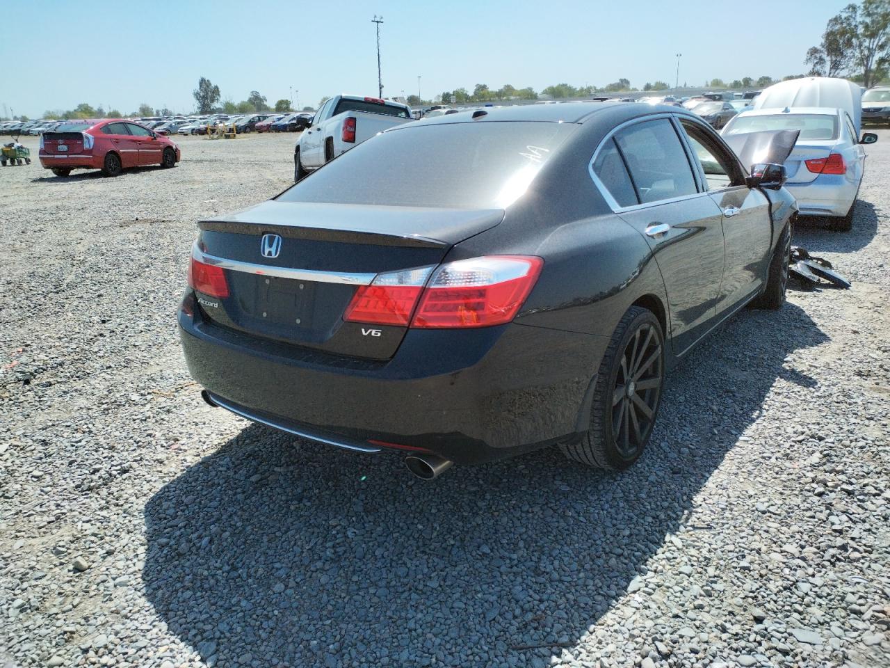 Photo 4 from auction – 2014 HONDA ACCORD EXL with VIN 1HGCR3F89EA016699