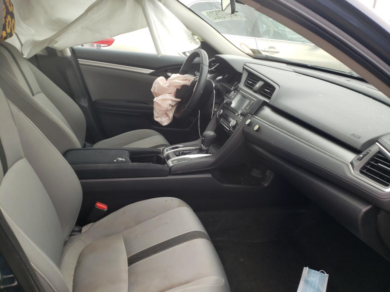 Photo 5 from auction – 2018 HONDA CIVIC LX with VIN 2HGFC2F59JH534855