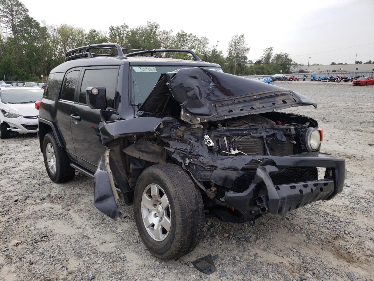 TOYOTA FJ CRUISER 2007 with VIN JTEBU11F070028652 - Photo from auction