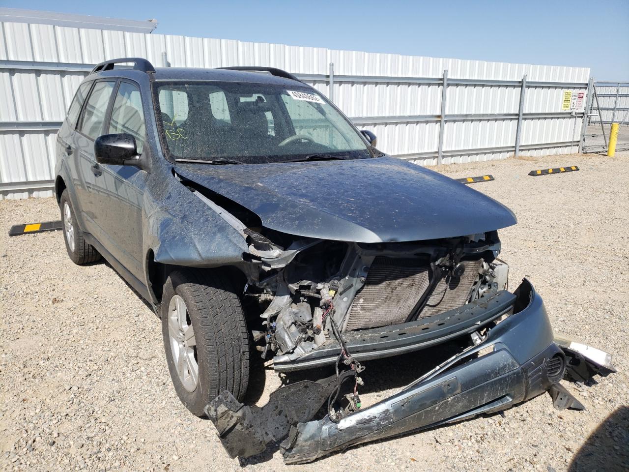 SUBARU FORESTER 2 2011 with VIN JF2SHABC7BH729990 - Photo from auction
