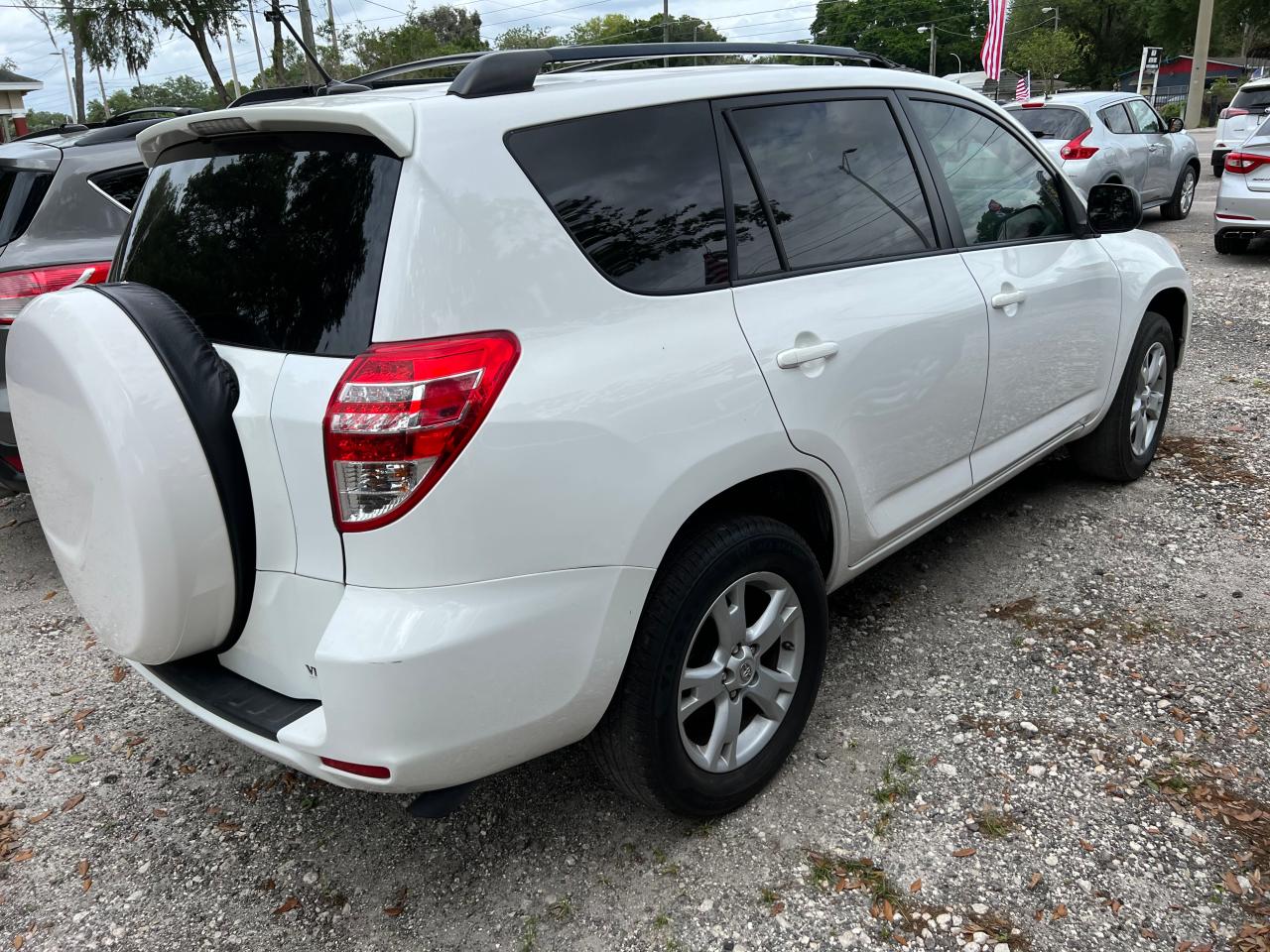 Photo 4 from auction – 2012 TOYOTA RAV4 with VIN 2T3ZF4DV5CW145649
