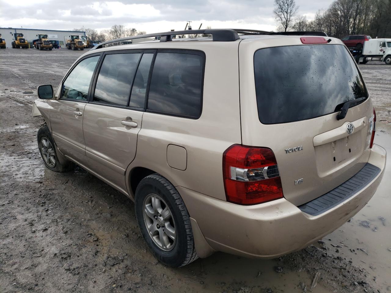 Photo 3 from auction – 2004 TOYOTA HIGHLANDER with VIN JTEGP21A940009584