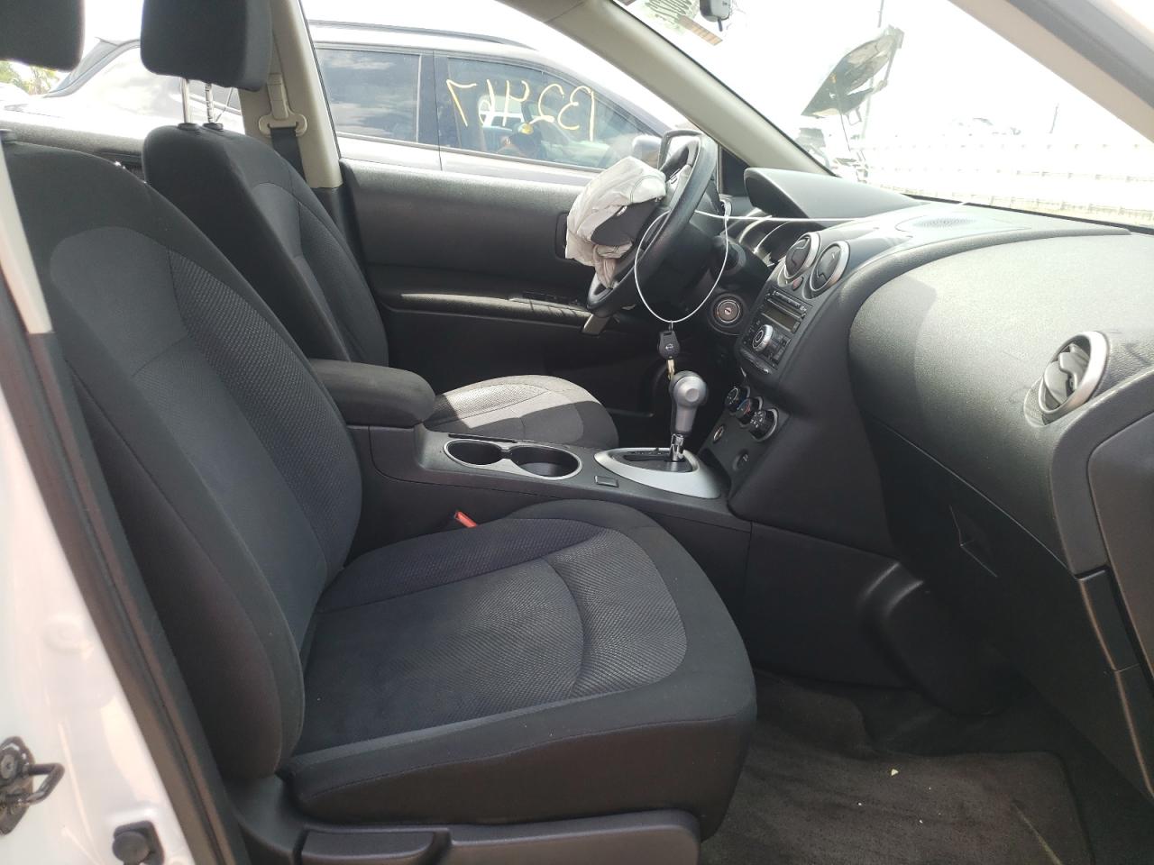 Photo 5 from auction – 2012 NISSAN ROGUE S with VIN JN8AS5MT1CW297088