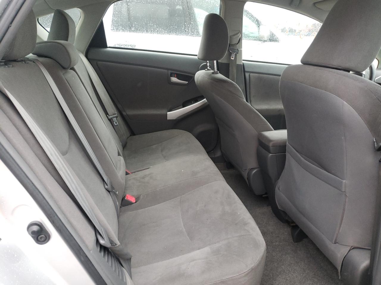 Photo 6 from auction – 2011 TOYOTA PRIUS with VIN JTDKN3DU8B0261226