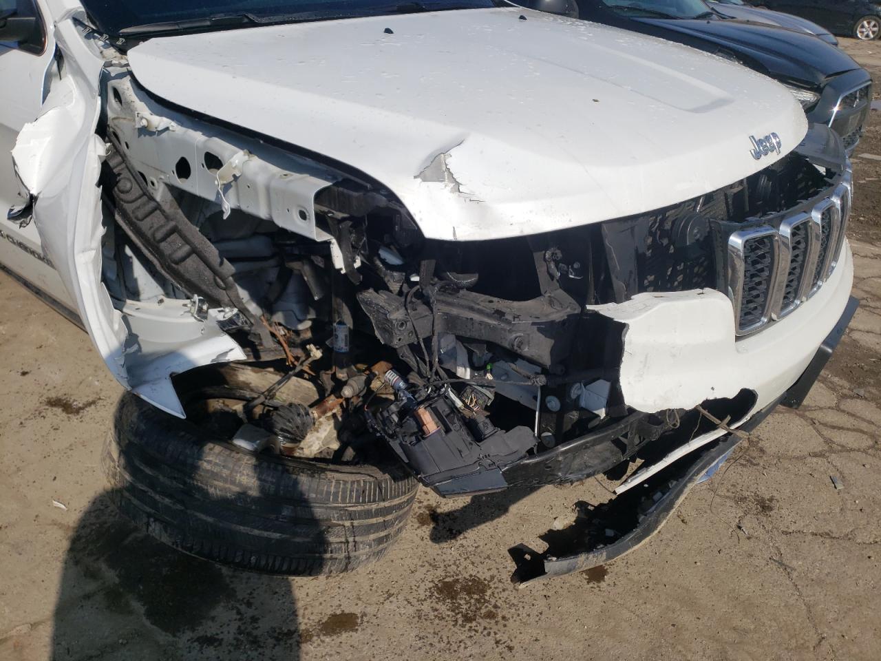 Photo 9 from auction – 2018 JEEP GRAND CHER with VIN 1C4RJFBG0JC468862