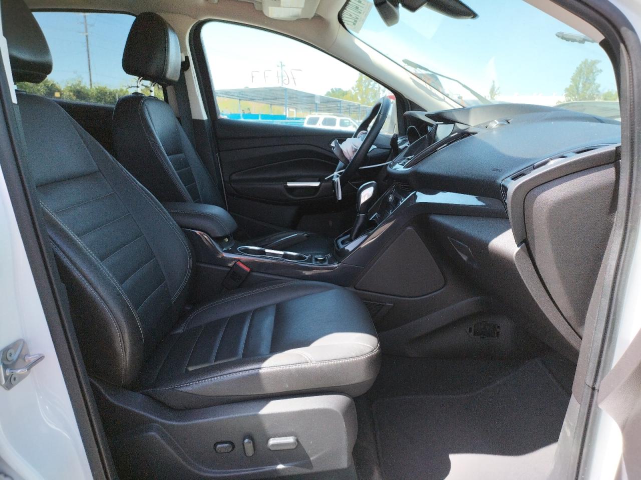 Photo 5 from auction – 2015 FORD ESCAPE TIT with VIN 1FMCU0J9XFUC05496