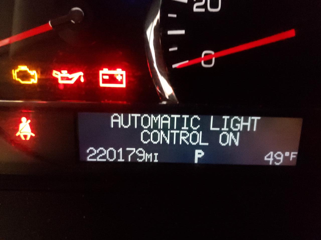 Photo 8 from auction – 2009 CADILLAC SRX with VIN 1GYEE637390103522