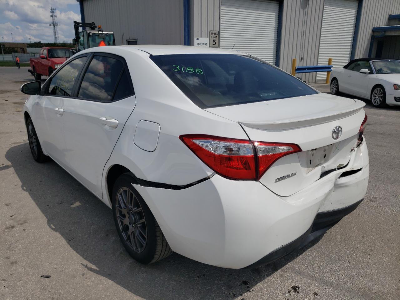 Photo 3 from auction – 2015 TOYOTA COROLLA L with VIN 5YFBURHE6FP240394