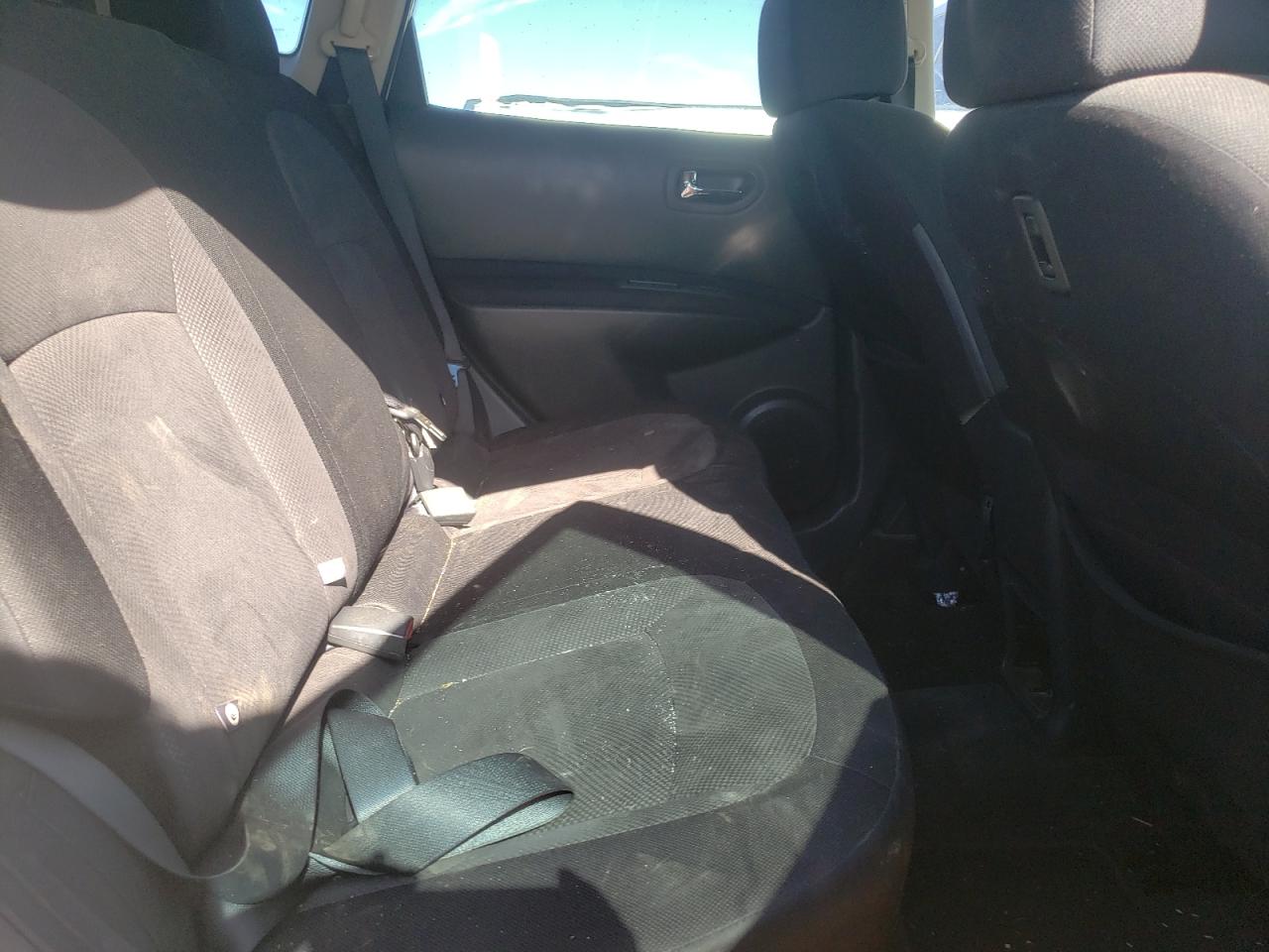 Photo 6 from auction – 2011 NISSAN ROGUE S with VIN JN8AS5MT8BW162592