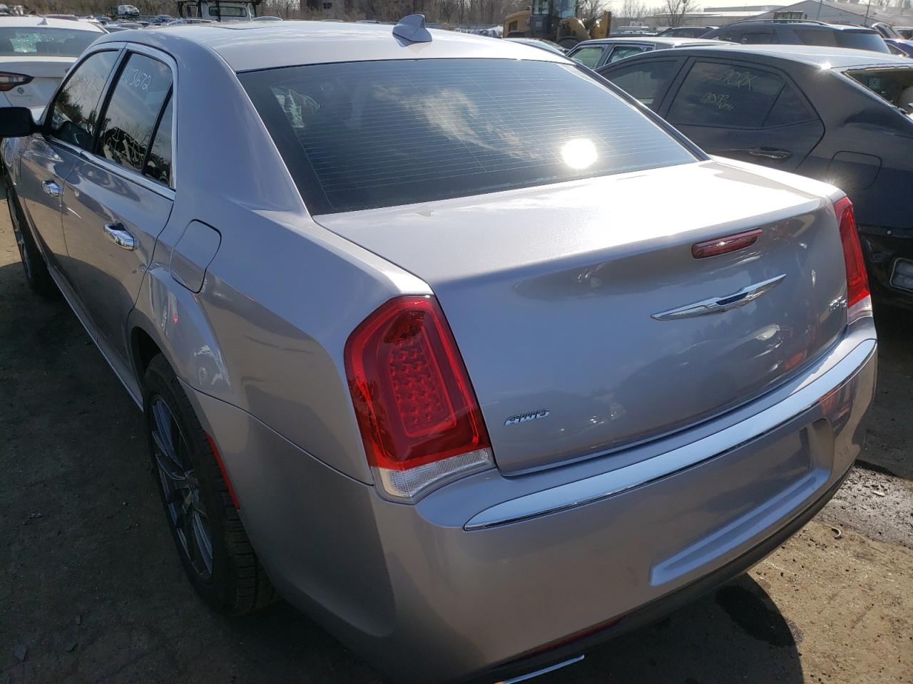 Photo 3 from auction – 2016 CHRYSLER 300C with VIN 2C3CCAKG3GH128716