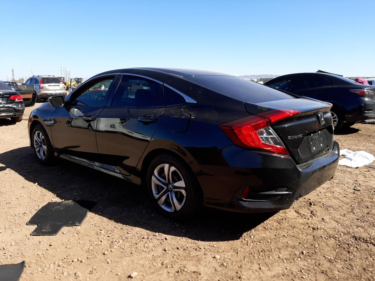 Photo 3 from auction – 2017 HONDA CIVIC LX with VIN 19XFC2F58HE224877