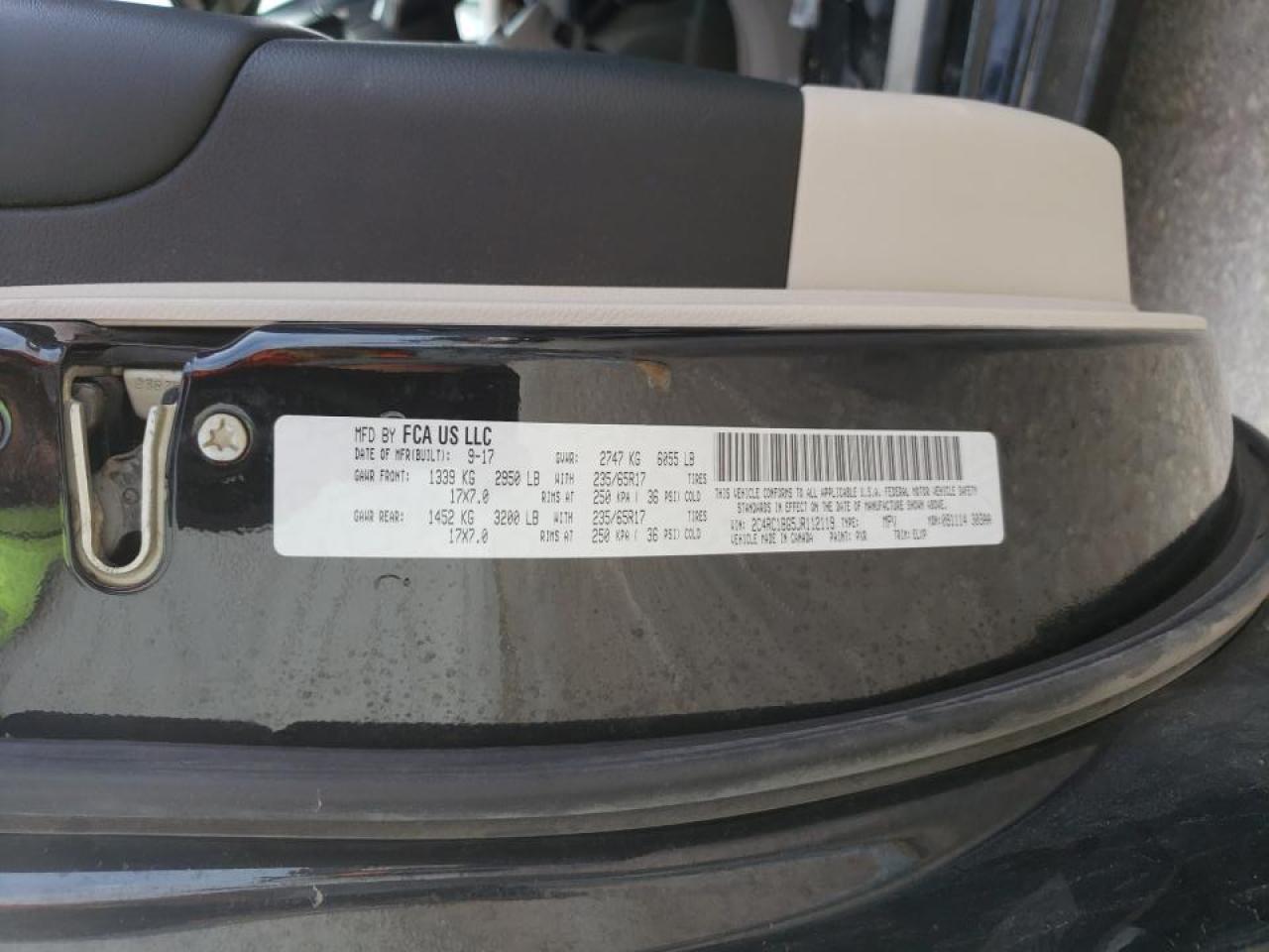 Photo 10 from auction – 2018 CHRYSLER PACIFICA T with VIN 2C4RC1BG5JR112119