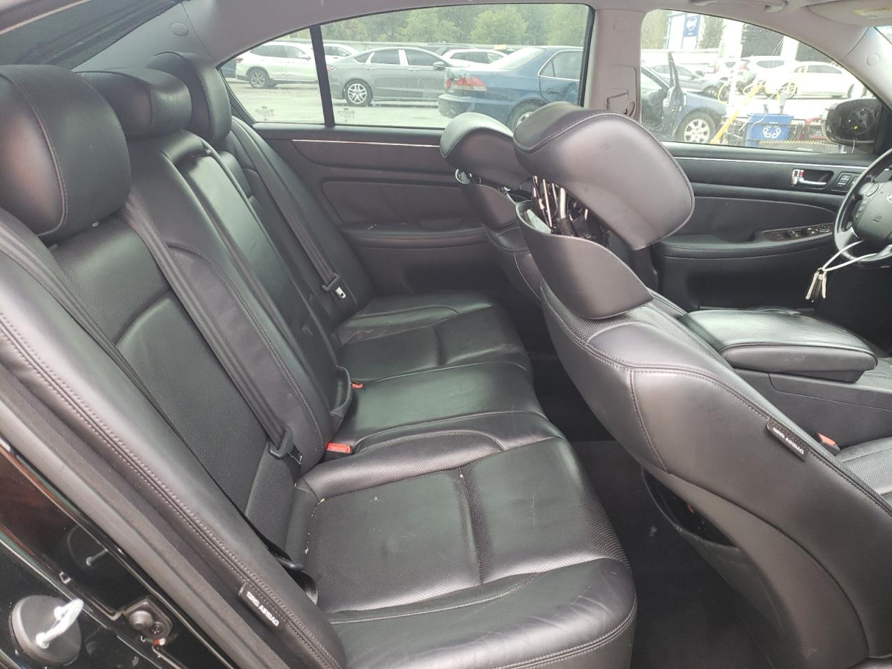 Photo 6 from auction – 2010 HYUNDAI GENESIS 4. with VIN KMHGC4DF4AU098340