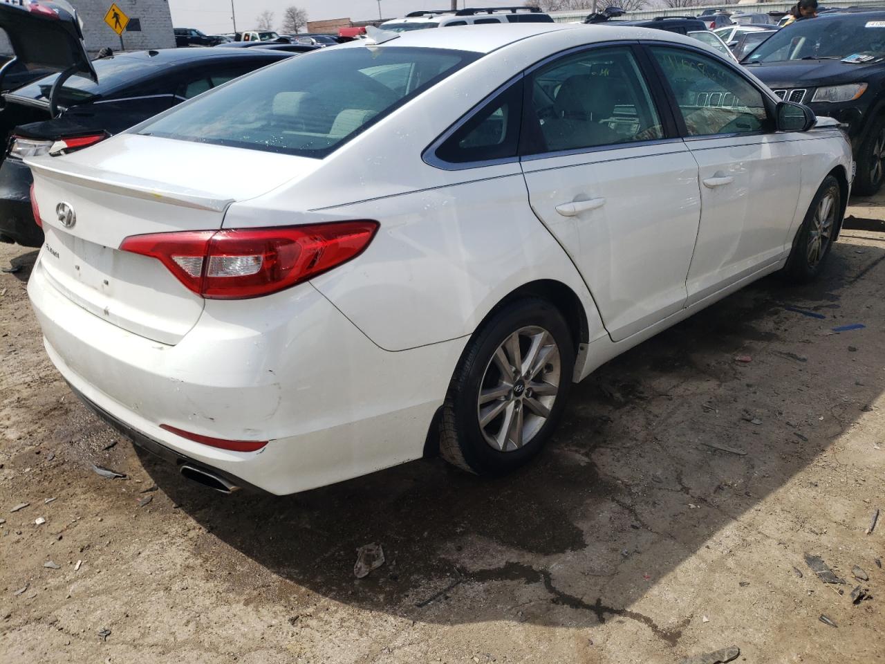 Photo 4 from auction – 2015 HYUNDAI SONATA SE with VIN 5NPE24AF4FH234020