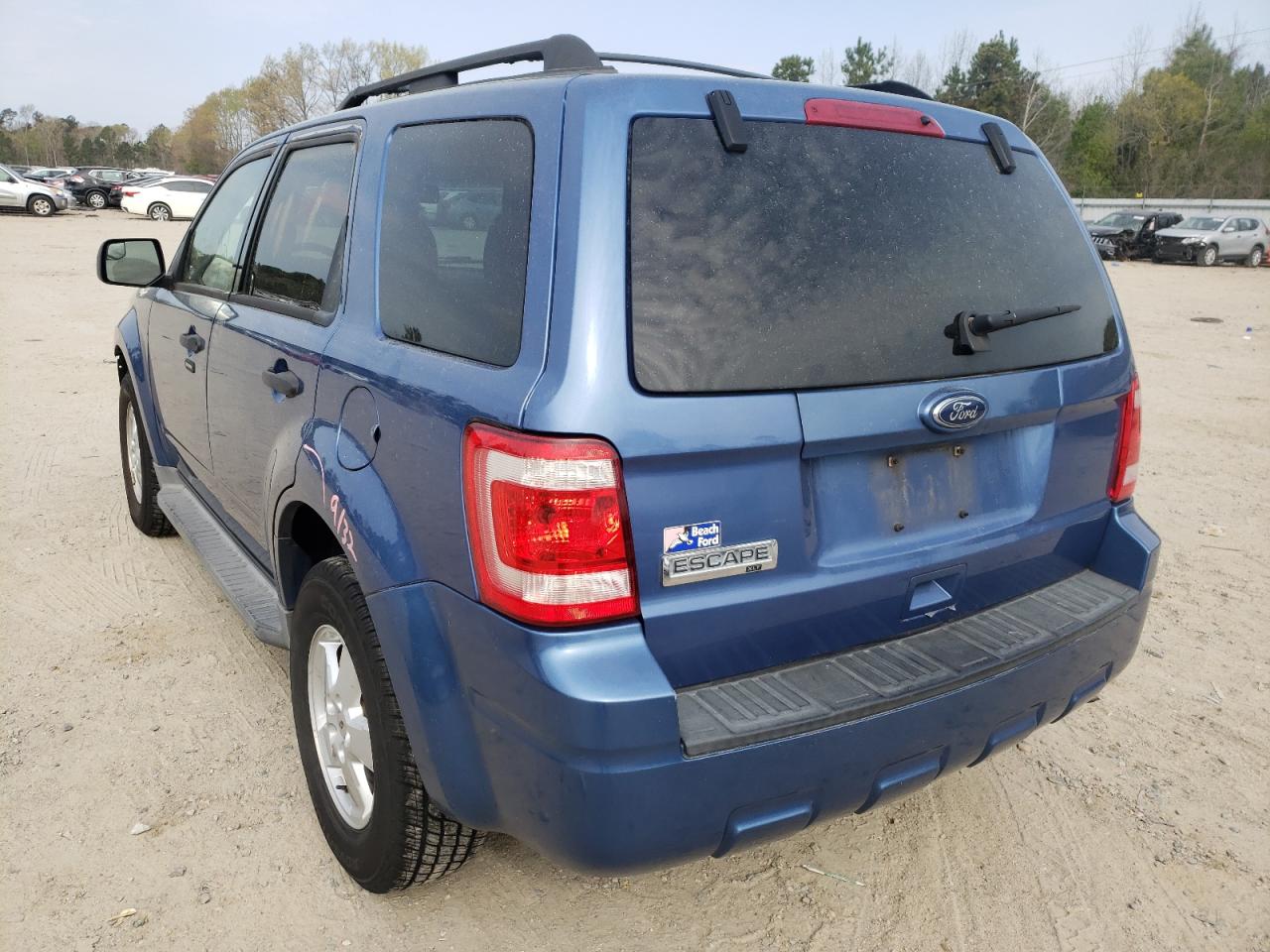 Photo 3 from auction – 2010 FORD ESCAPE XLT with VIN 1FMCU0D78AKB42722