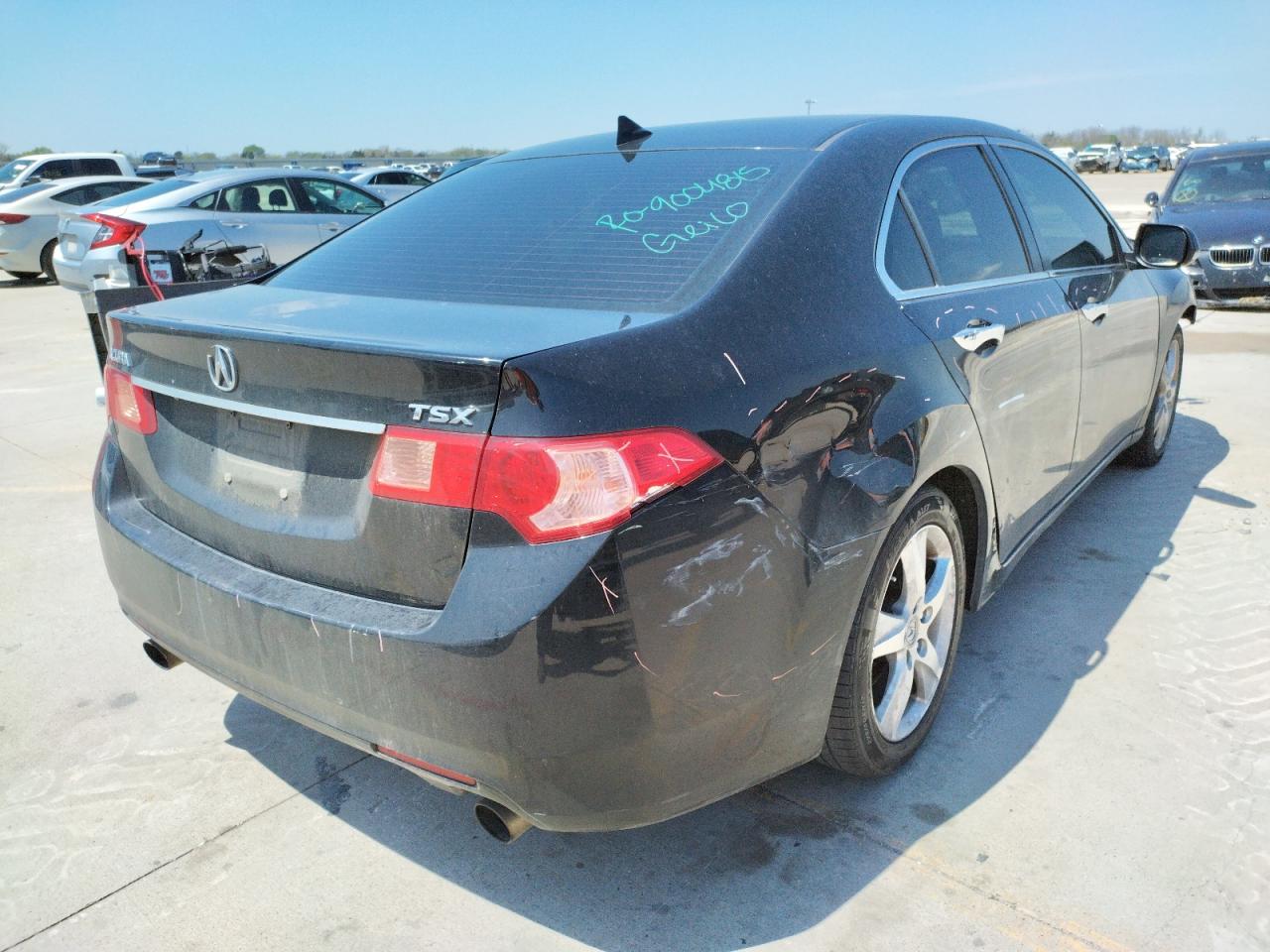 Zdjęcie 4 z aukcji – 2011 ACURA TSX z VIN JH4CU2F61BC006978