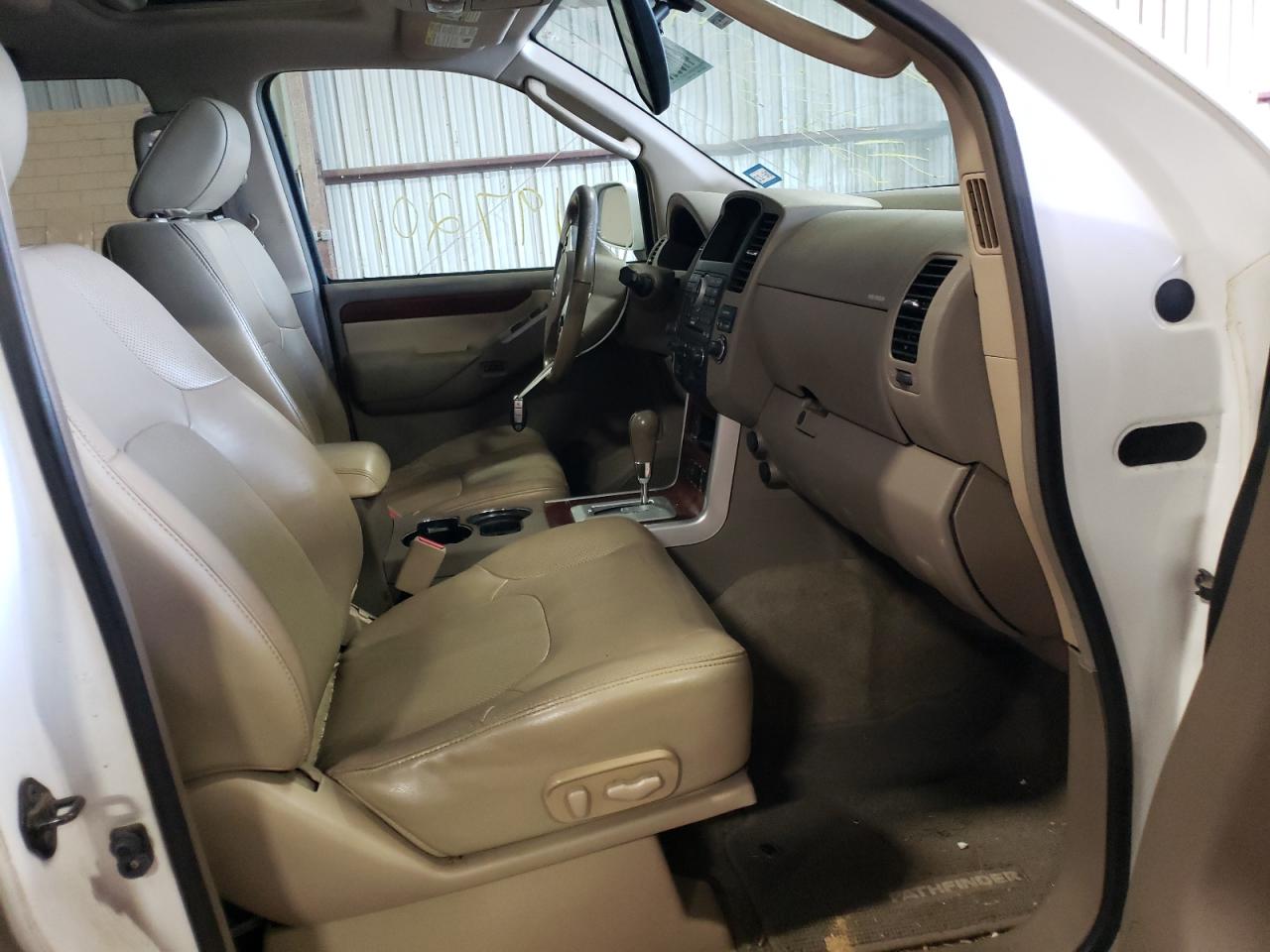 Zdjęcie 5 z aukcji – 2011 NISSAN PATHFINDER z VIN 5N1AR1NNXBC623157