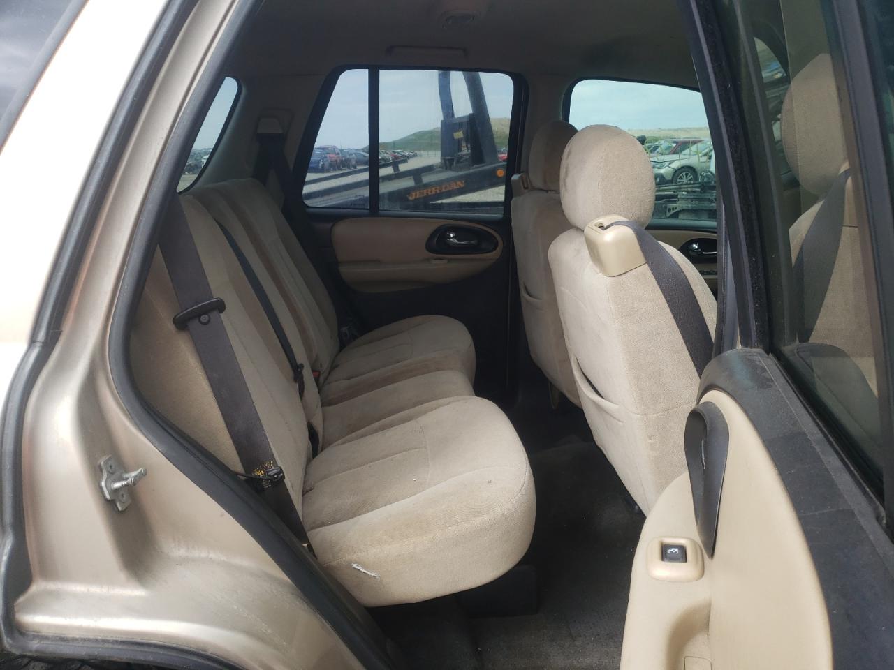 Photo 6 from auction – 2005 CHEVROLET TRAILBLAZE with VIN 1GNDT13S552226470