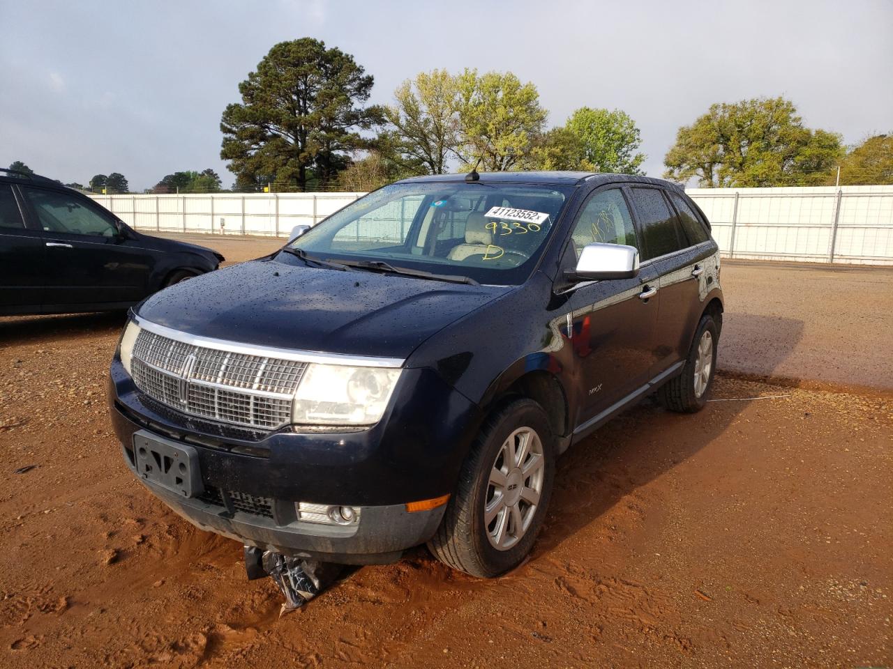 Photo 2 from auction – 2009 LINCOLN MKX with VIN 2LMDU68C19BJ09330