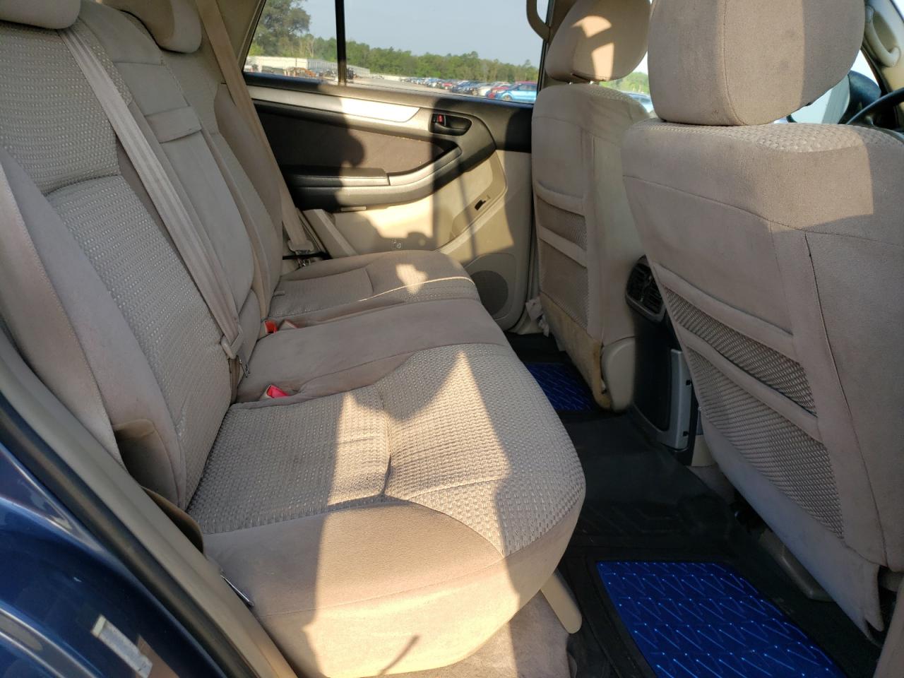 Photo 6 from auction – 2004 TOYOTA 4RUNNER SR with VIN JTEBU14R448016779