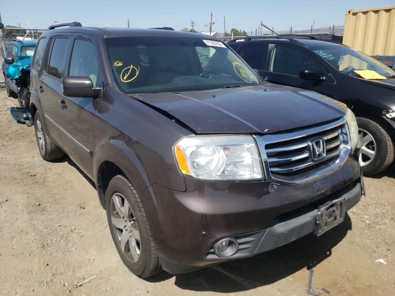 HONDA PILOT TOUR 2012 with VIN 5FNYF3H96CB018613 - Photo from auction