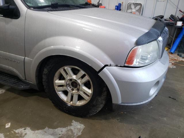 Photo 9 from auction – 2003 LINCOLN NAVIGATOR with VIN 5LMFU28R23LJ21718