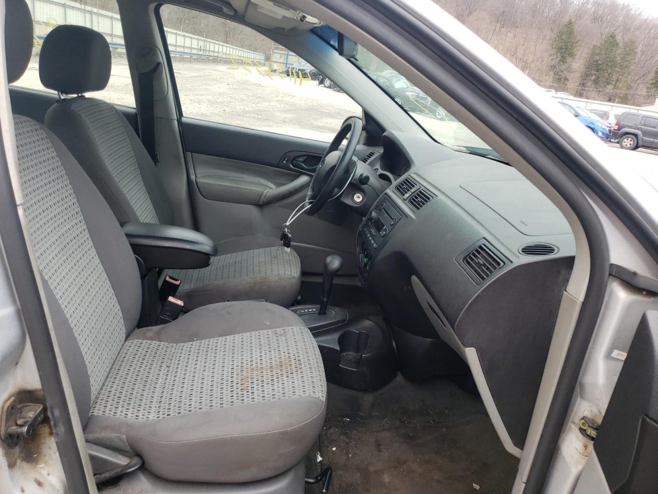 Photo 5 from auction – 2007 FORD FOCUS ZX4 with VIN 1FAFP34N97W251416