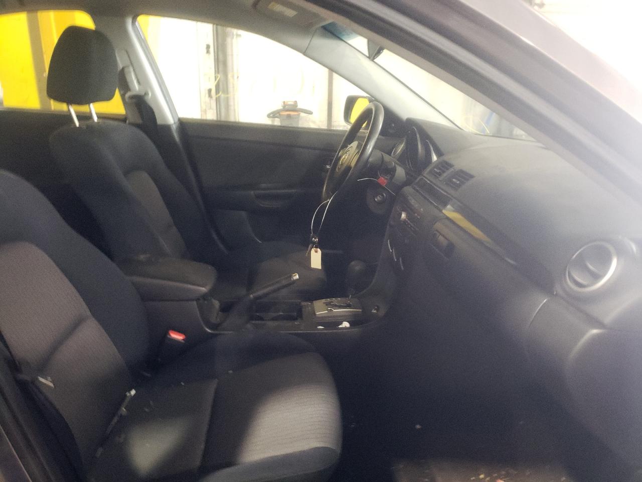Photo 5 from auction – 2007 MAZDA 3 I with VIN JM1BK12F671611472