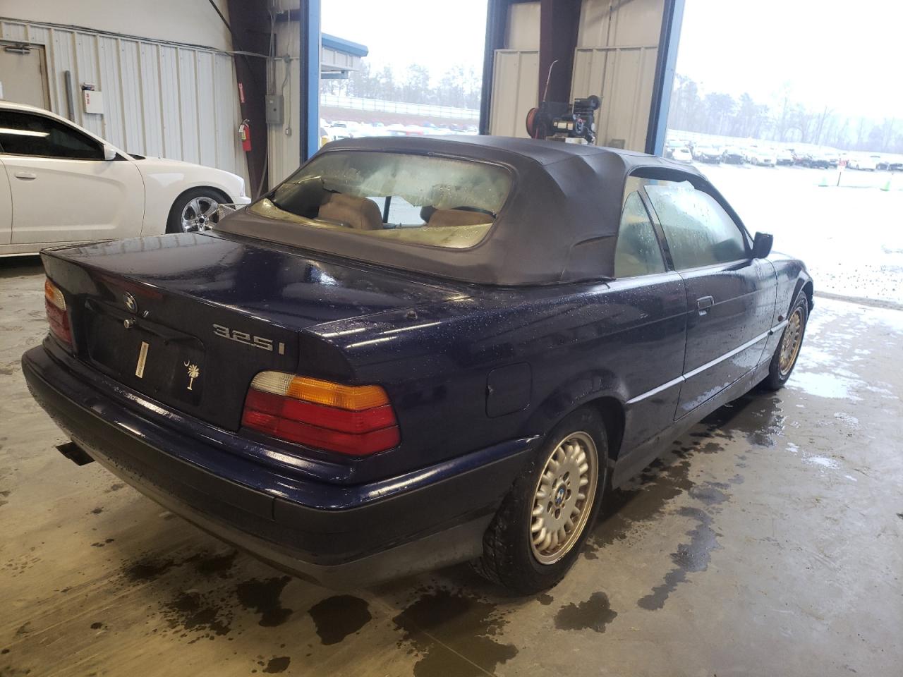Photo 4 from auction – 1994 BMW 325 IC AUT with VIN WBABJ6326RJD37270