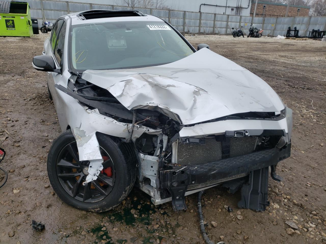 Photo 9 from auction – 2014 INFINITI Q50 BASE with VIN JN1BV7AR9EM703065