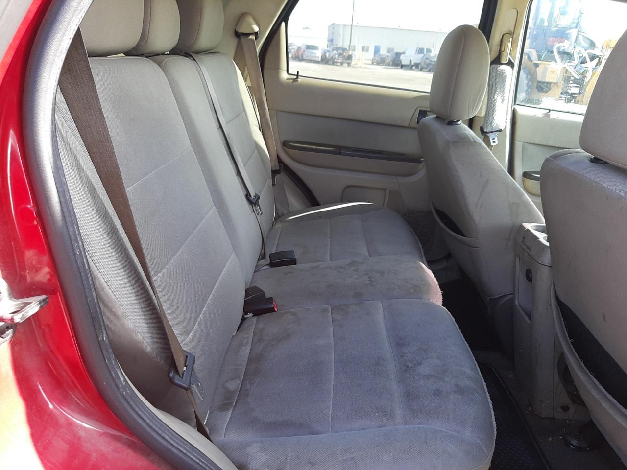 Photo 6 from auction – 2010 FORD ESCAPE XLT with VIN 1FMCU0D77AKD13153