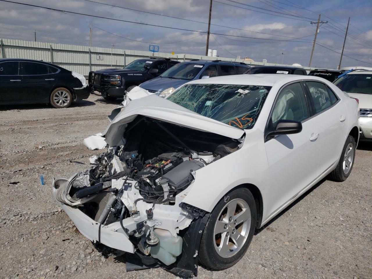 Photo 2 from auction – 2015 CHEVROLET MALIBU LS with VIN 1G11B5SL9FF305854