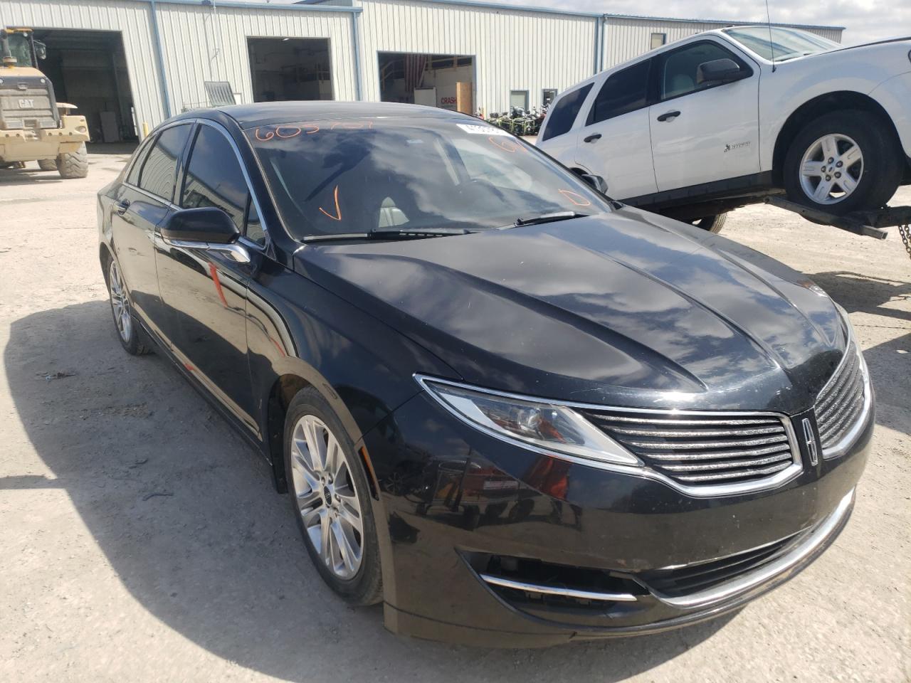 LINCOLN MKZ 2016 with VIN 3LN6L2G99GR605707 - Photo from auction