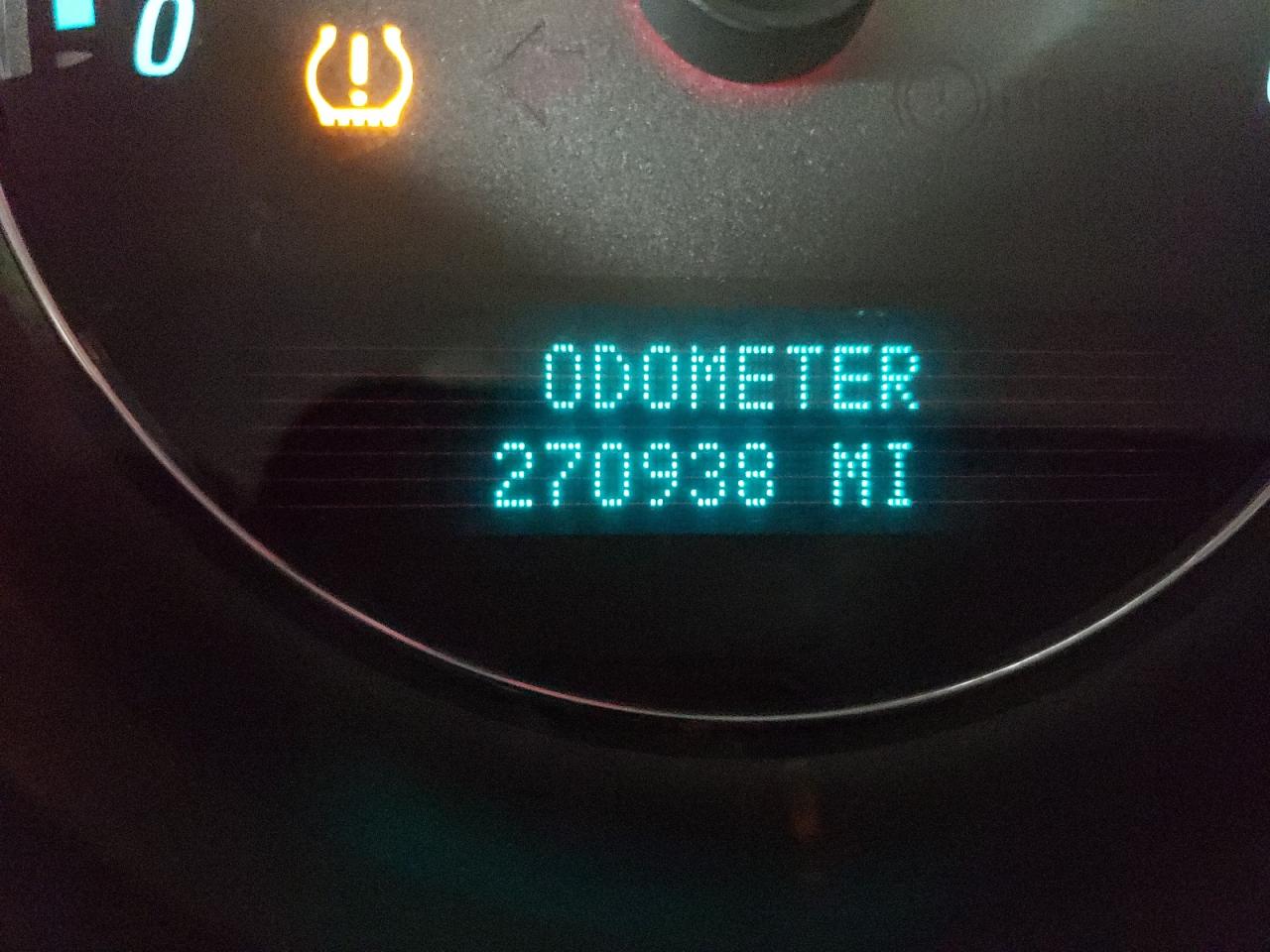 Photo 8 from auction – 2007 GMC YUKON with VIN 1GKFK63827J307414