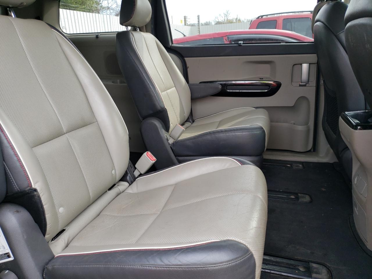 Photo 6 from auction – 2016 KIA SEDONA EX with VIN KNDMC5C17G6138071