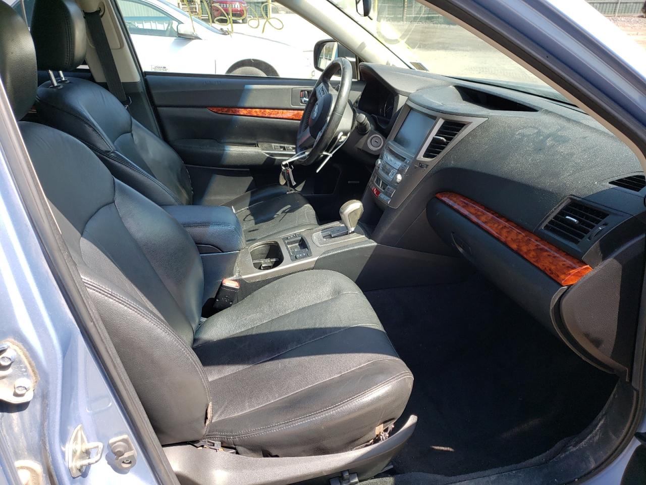 Photo 5 from auction – 2010 SUBARU OUTBACK 3. with VIN 4S4BRDLC3A2360263