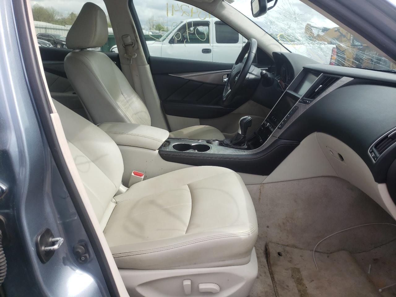 Photo 5 from auction – 2016 INFINITI Q50 RED SP with VIN JN1EV7AP2GM304559