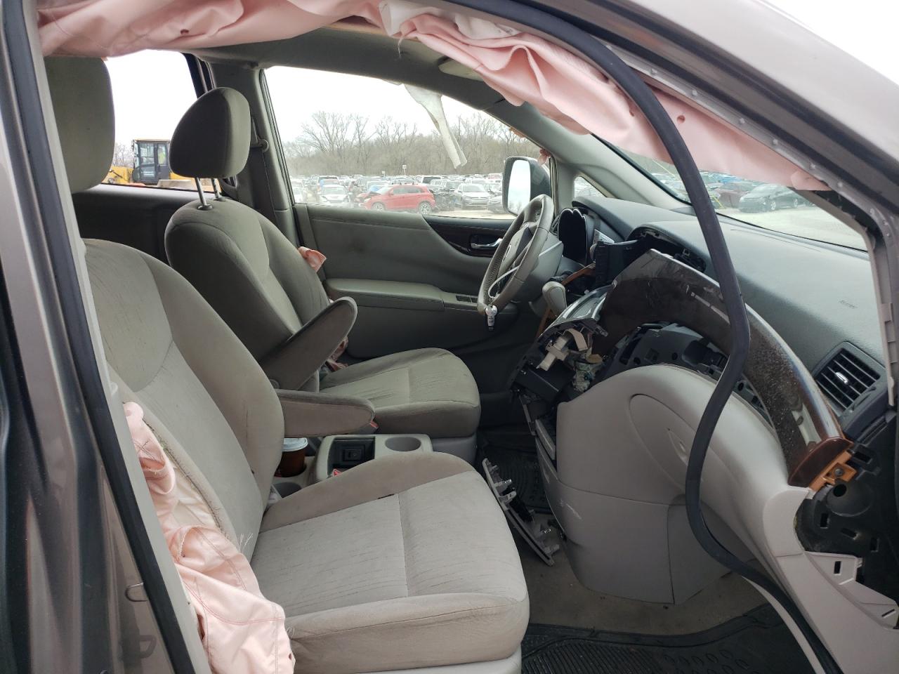 Photo 5 from auction – 2017 NISSAN QUEST S with VIN JN8AE2KP2H9167953