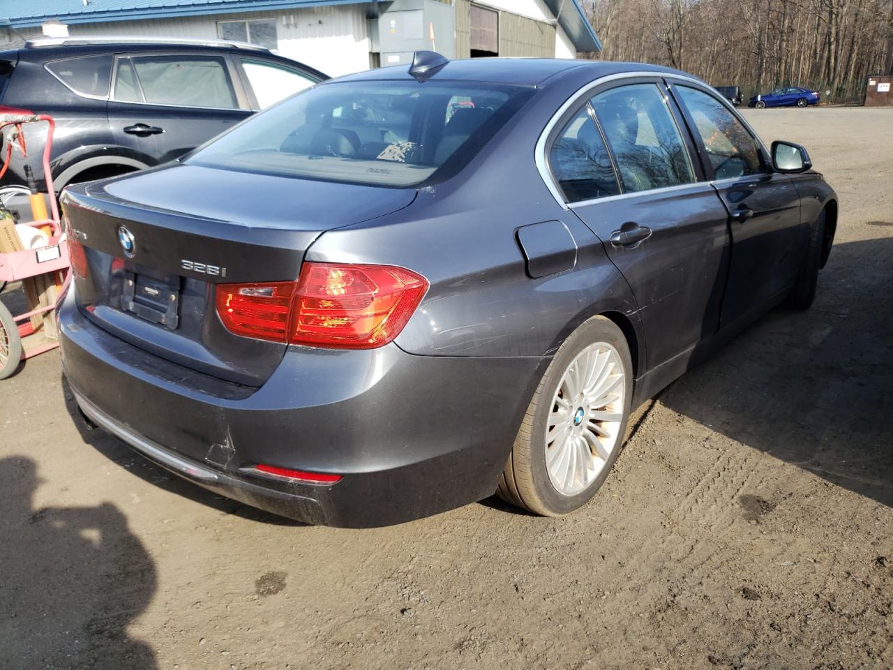 Photo 4 from auction – 2013 BMW 328 XI SUL with VIN WBA3B5C51DF594531